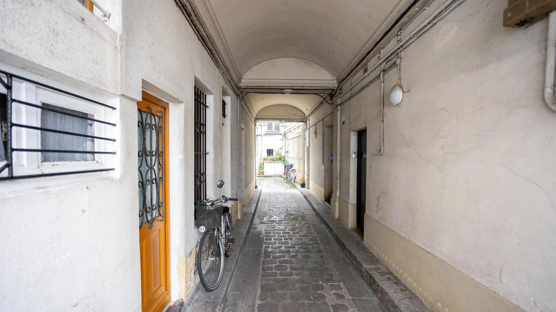 Ferienwohnung Studio Cosy Romantique En Plein Coeur De Paris