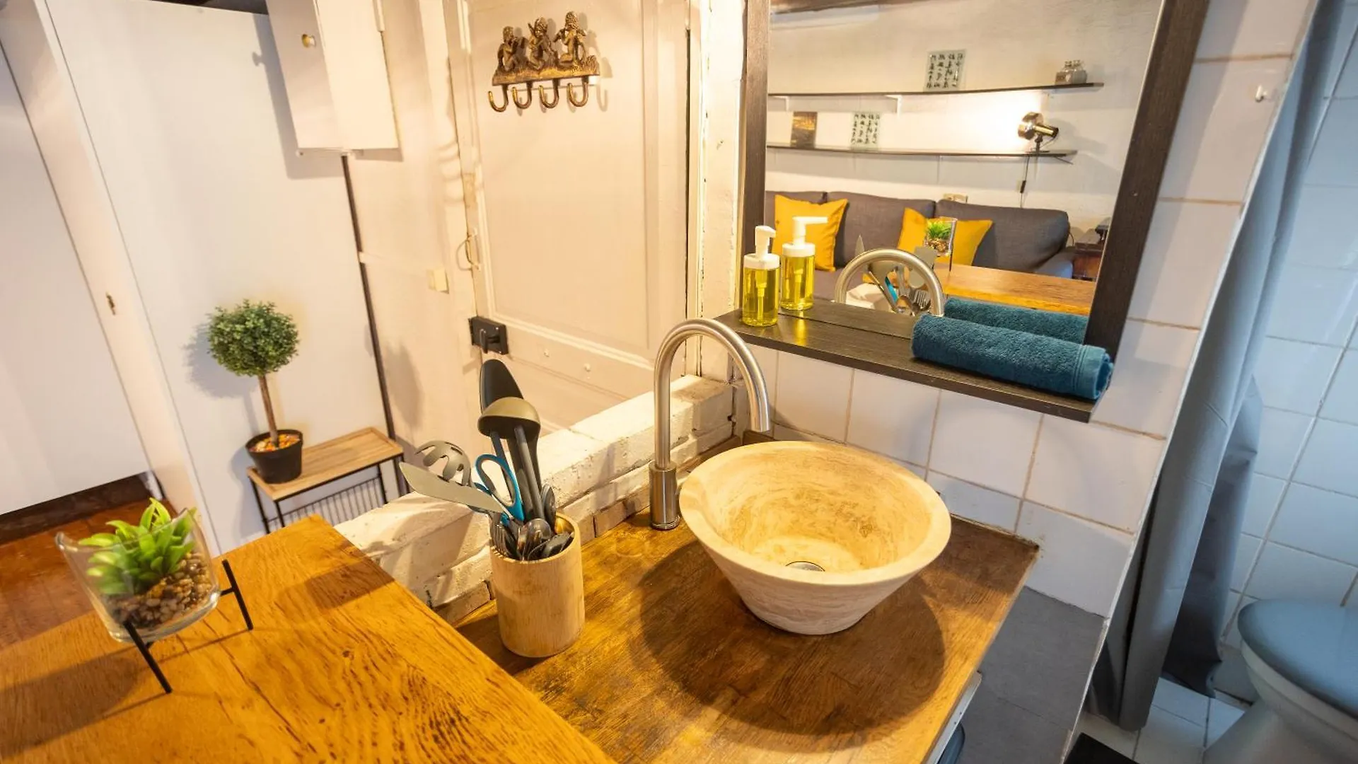 Apartamento Studio Cosy Romantique En Plein Coeur De París